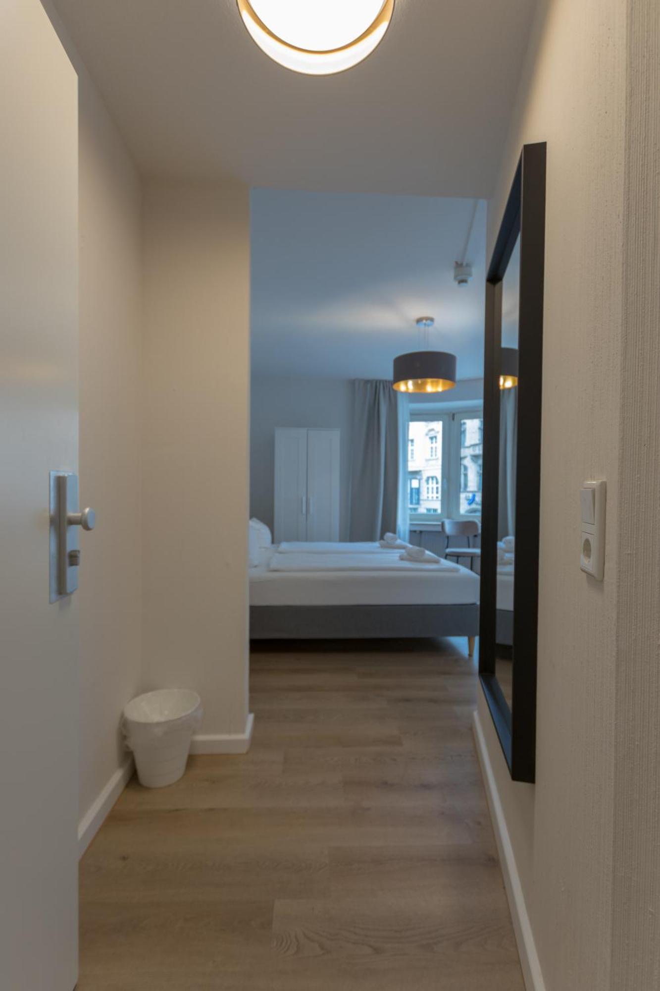 Hotel Doerenkamp Self-Check-In ดุสเซลดอร์ฟ ภายนอก รูปภาพ